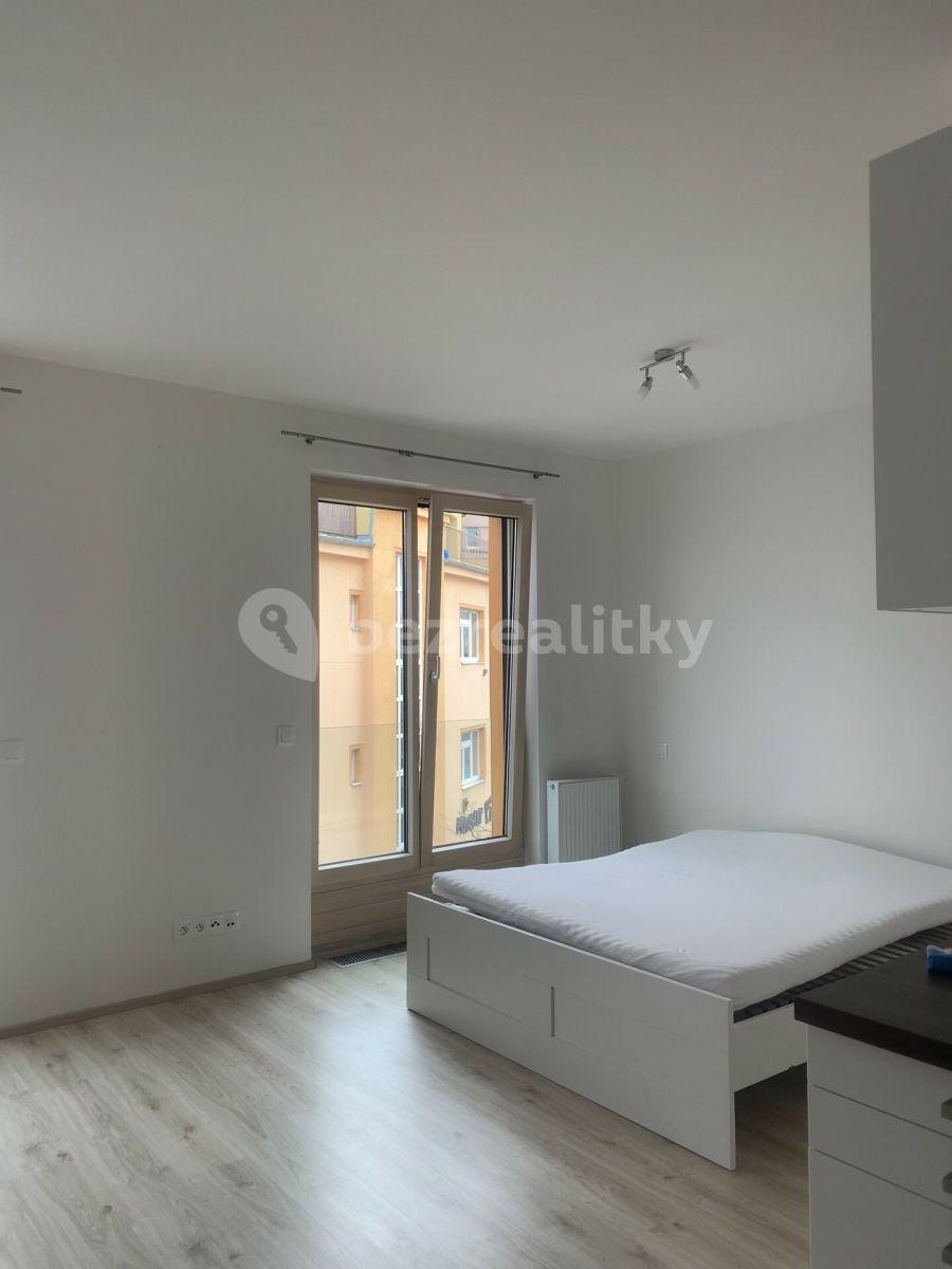 Studio flat to rent, 53 m², Adamova, Prague, Prague