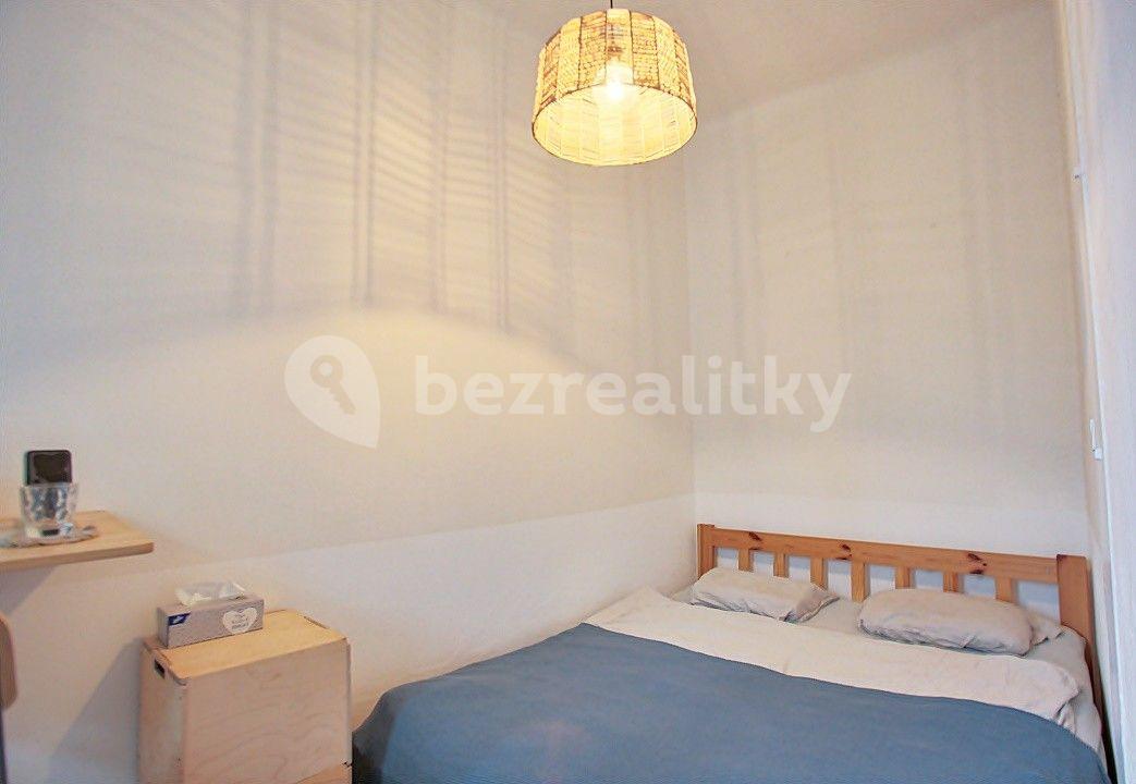 1 bedroom with open-plan kitchen flat to rent, 50 m², Palackého třída, Brno, Jihomoravský Region