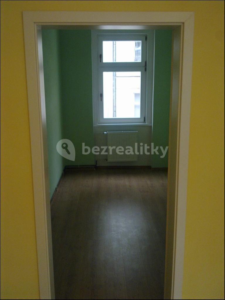 2 bedroom with open-plan kitchen flat to rent, 74 m², Moravská, Karlovy Vary, Karlovarský Region