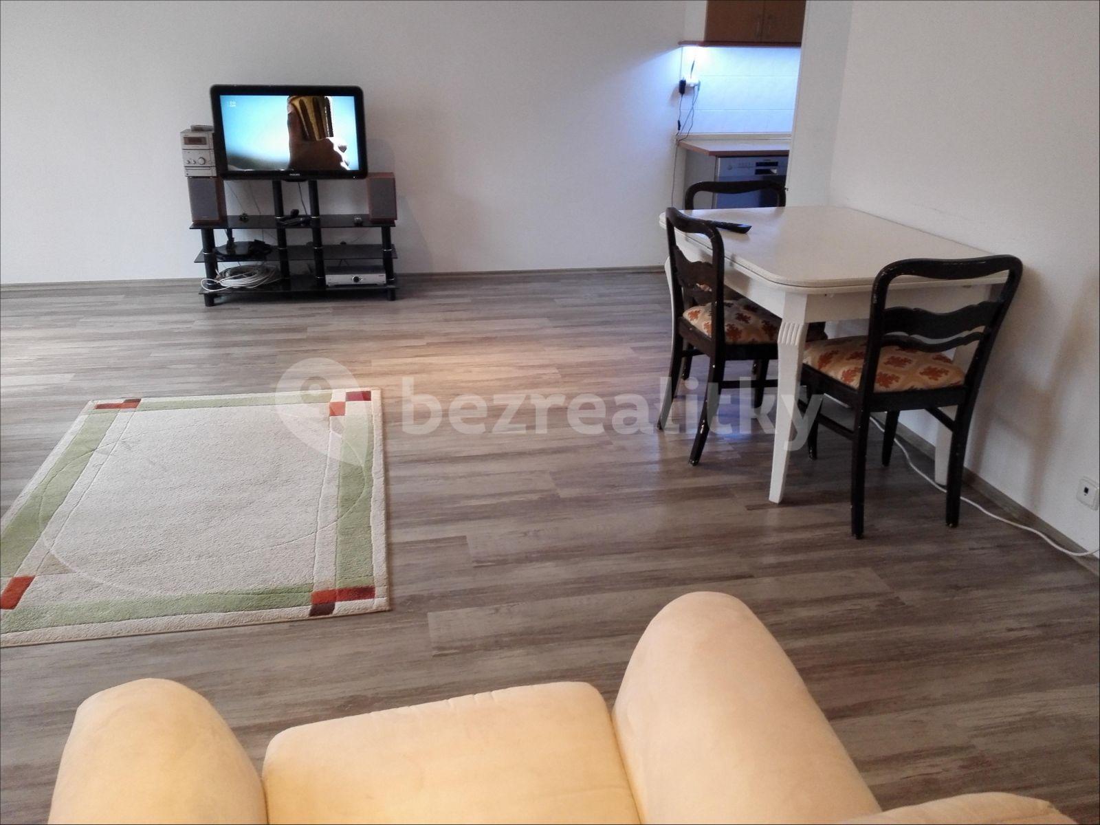 2 bedroom flat to rent, 61 m², náměstí V. Řezáče, Karlovy Vary, Karlovarský Region