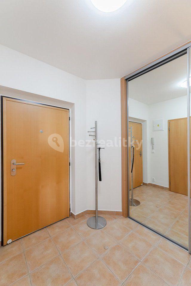 1 bedroom with open-plan kitchen flat to rent, 55 m², Krejčího, Prague, Prague