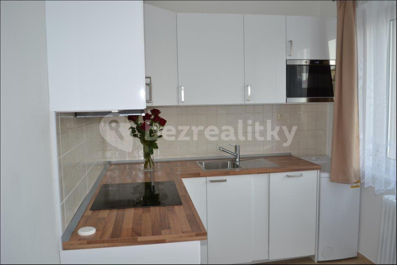 1 bedroom flat to rent, 32 m², náměstí Na Balabence, Prague, Prague