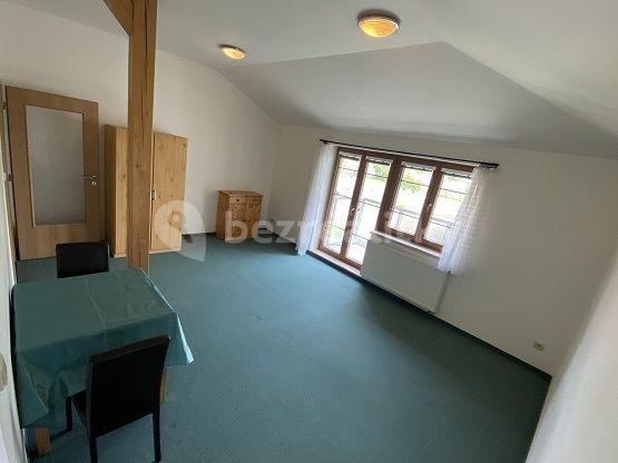 Studio flat to rent, 40 m², Ďáblická, Prague, Prague