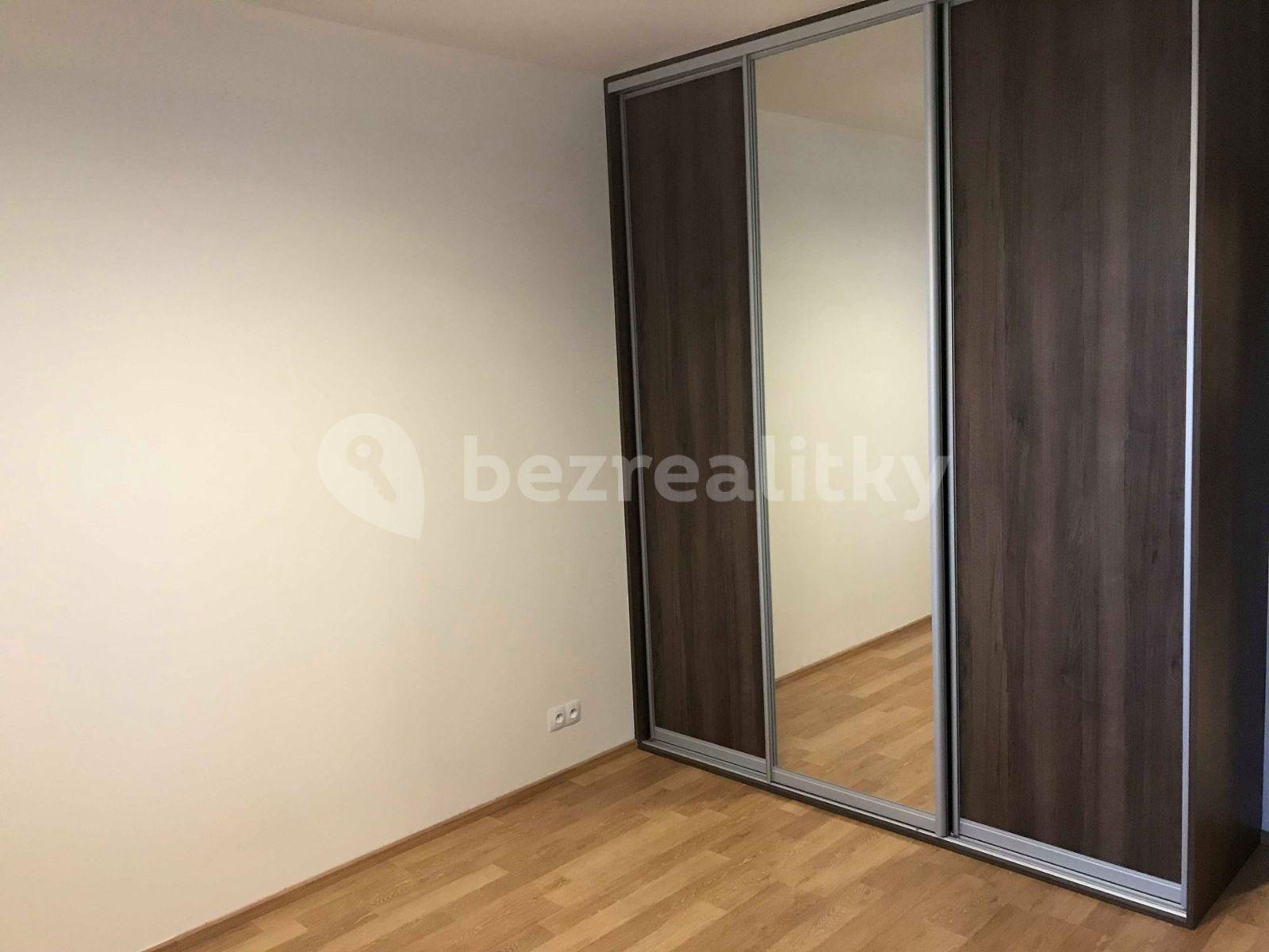 1 bedroom with open-plan kitchen flat to rent, 56 m², Modenská, Prague, Prague