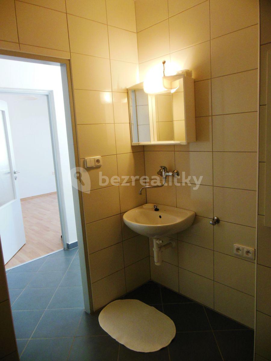 1 bedroom flat to rent, 35 m², Formánkova, Hradec Králové, Královéhradecký Region