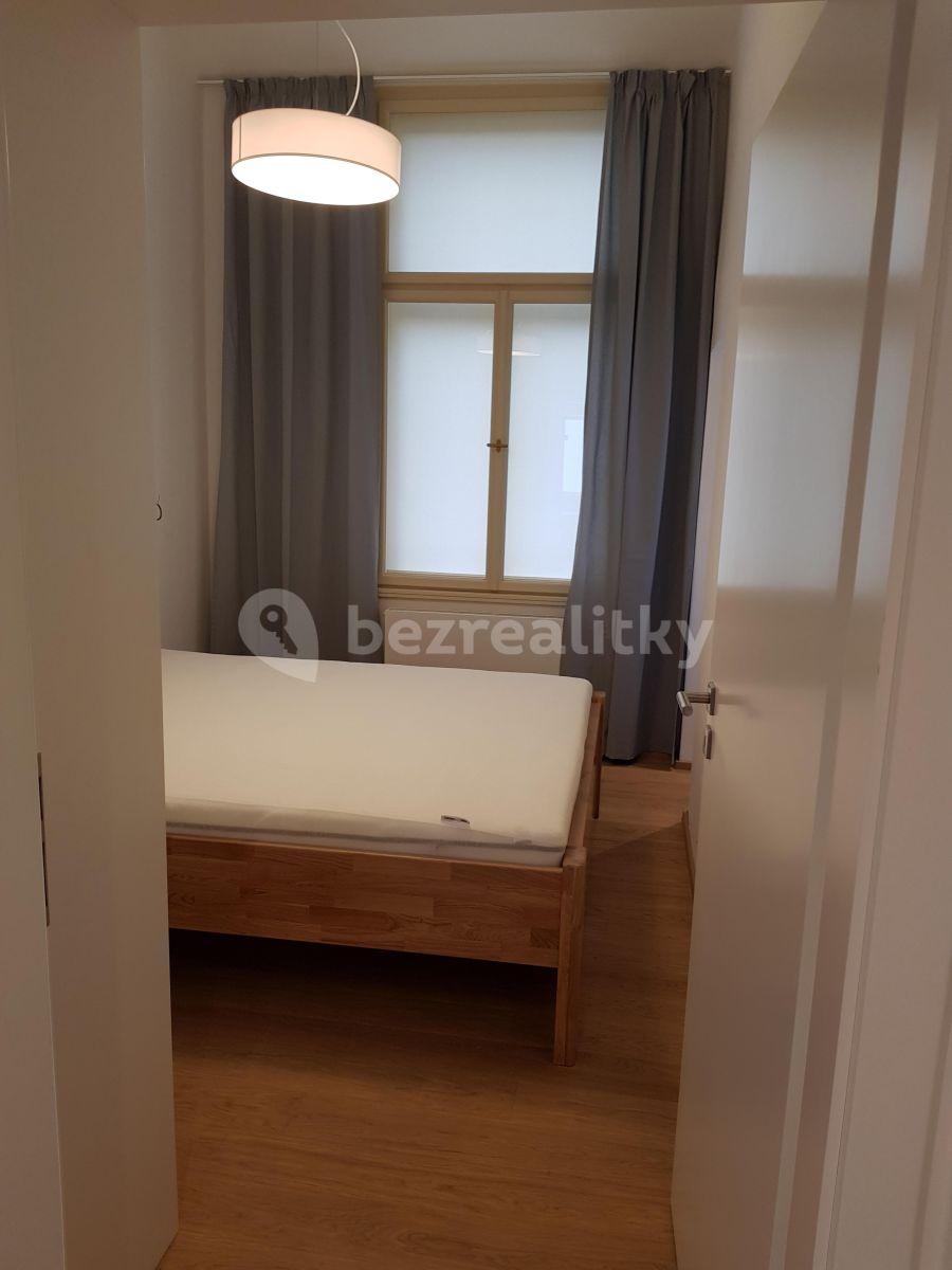 1 bedroom with open-plan kitchen flat to rent, 47 m², Pobřežní, Prague, Prague