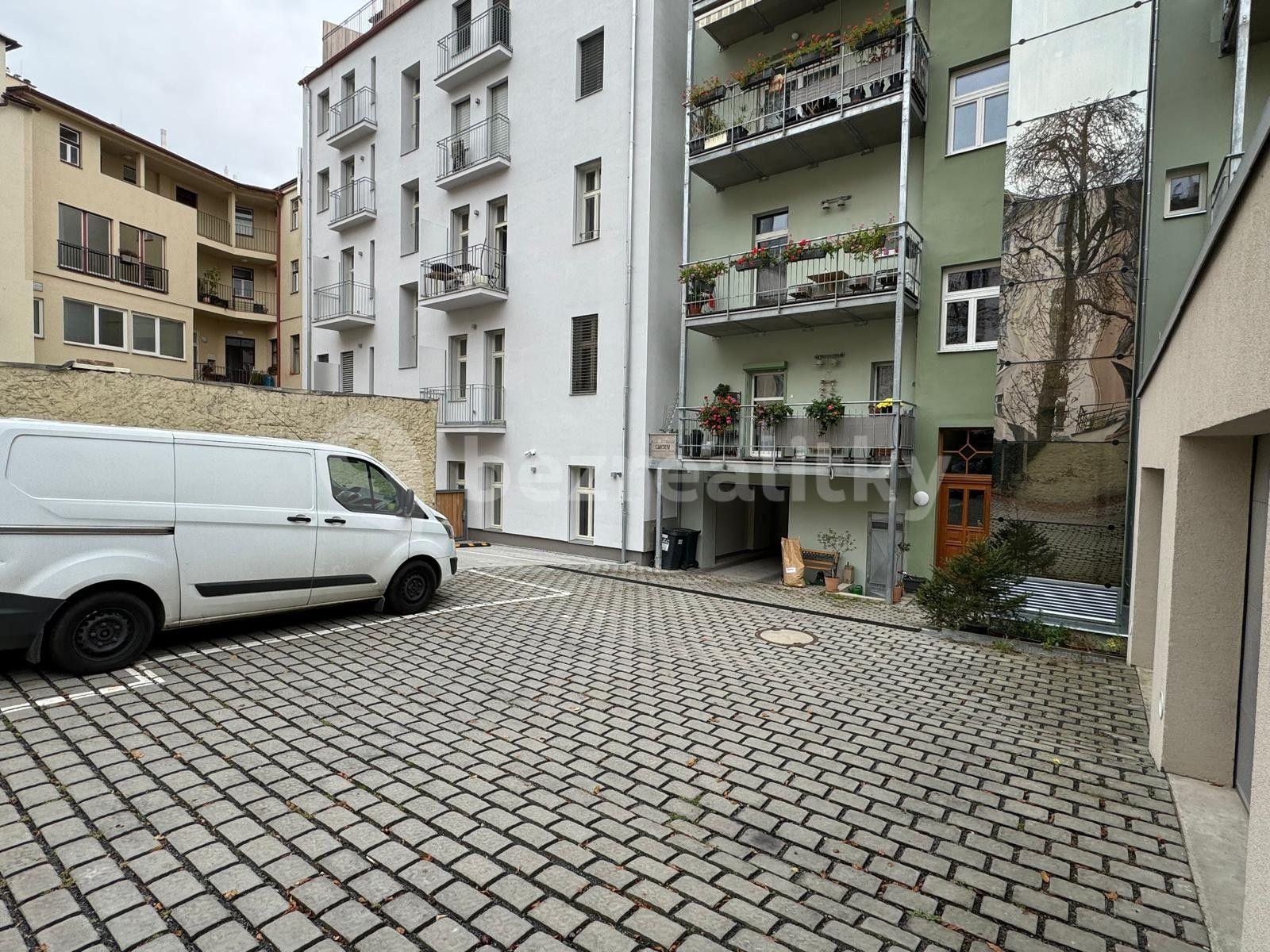 garage to rent, 15 m², Bořivojova, Prague, Prague