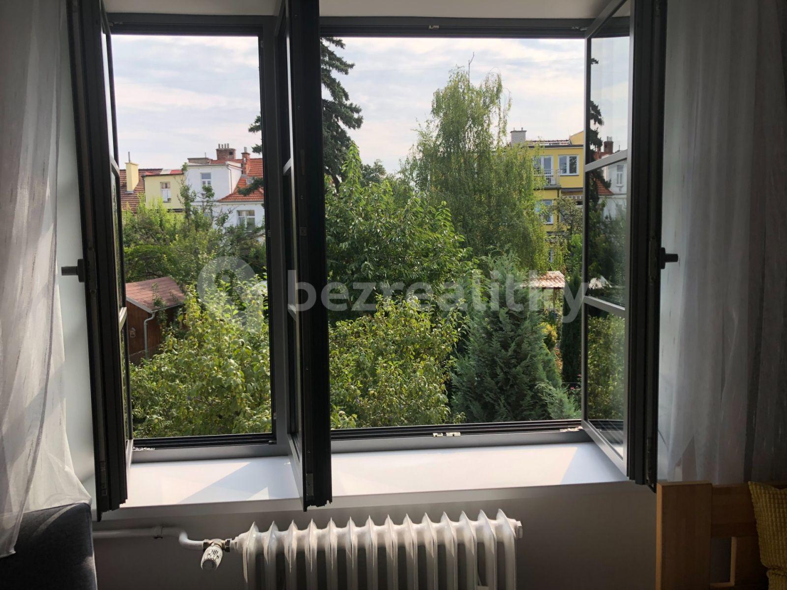 Studio flat to rent, 25 m², Eliášova, Brno, Jihomoravský Region