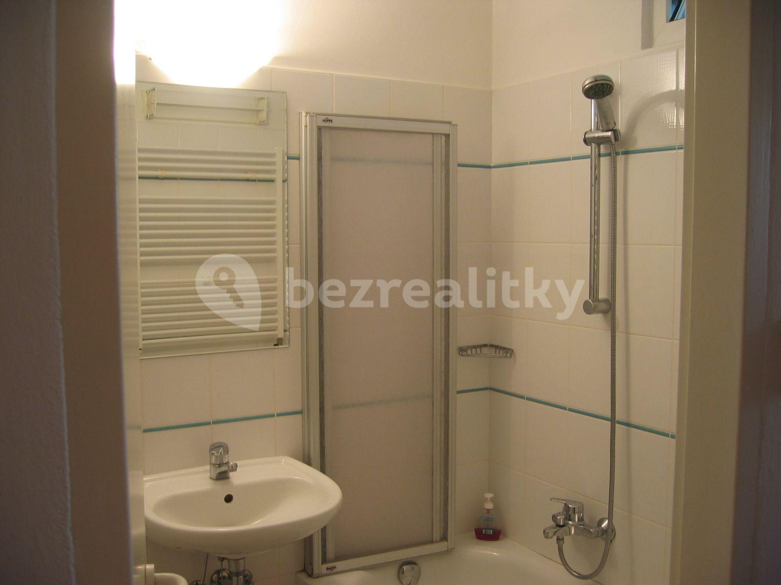 3 bedroom flat to rent, 70 m², Na Pískách, Prague, Prague