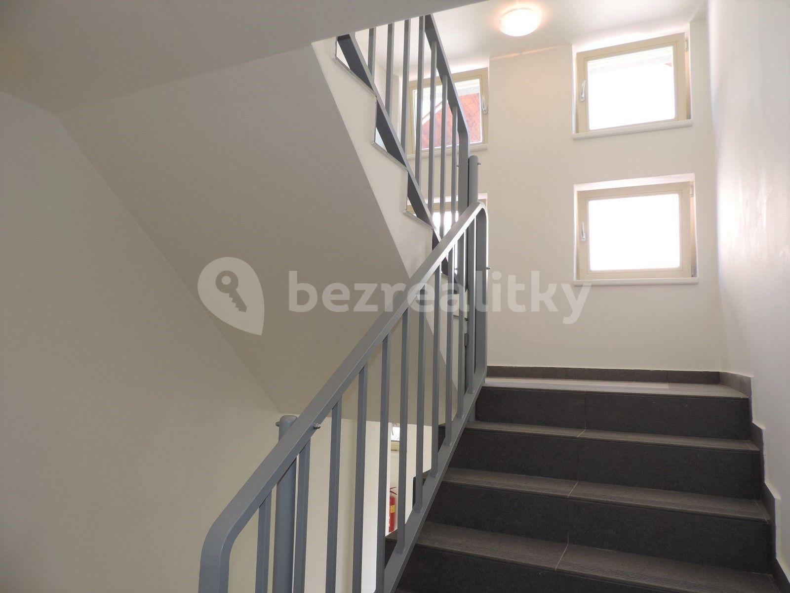 2 bedroom with open-plan kitchen flat to rent, 57 m², Průchova, Prague, Prague