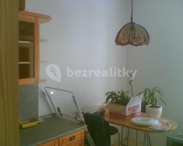 Studio flat to rent, 32 m², Na Folimance, Prague, Prague