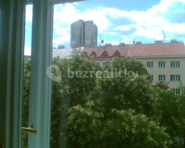 Studio flat to rent, 32 m², Na Folimance, Prague, Prague