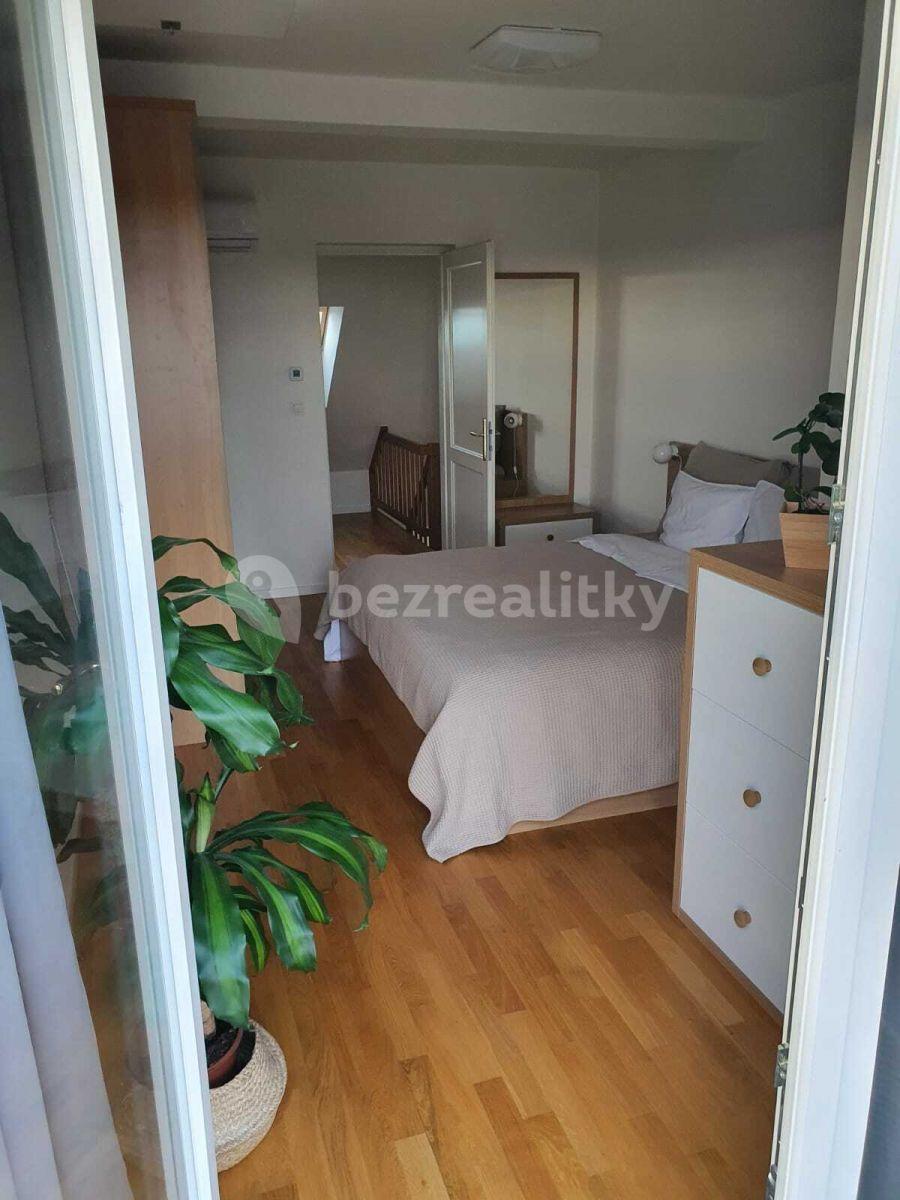 1 bedroom with open-plan kitchen flat to rent, 50 m², Slavíkova, Prague, Prague