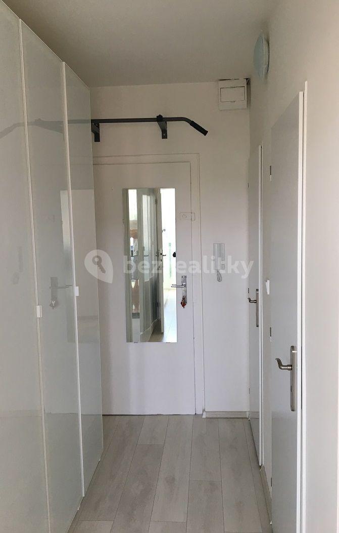 1 bedroom with open-plan kitchen flat to rent, 41 m², Kostřínská, Prague, Prague