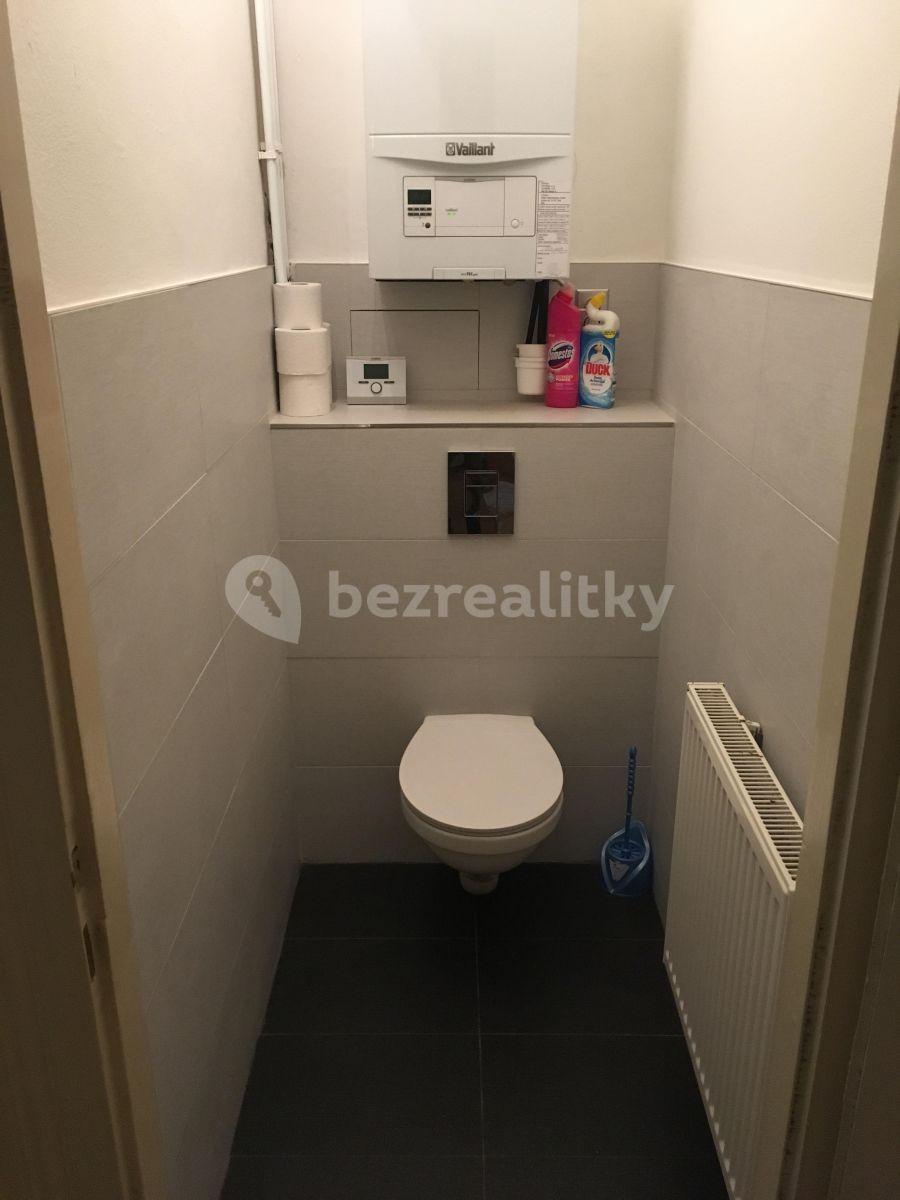 2 bedroom flat to rent, 76 m², Krkonošská, Prague, Prague