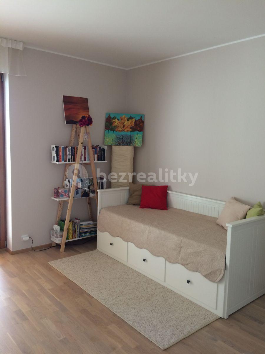 Studio flat to rent, 34 m², Plzeňská, Prague, Prague