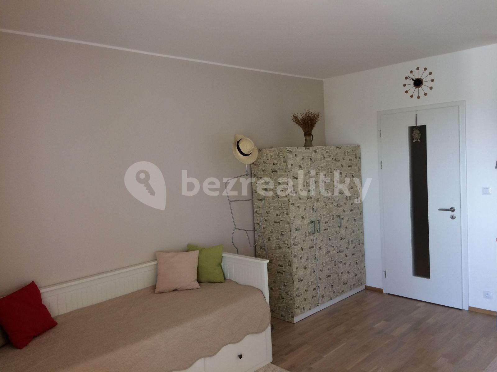 Studio flat to rent, 34 m², Plzeňská, Prague, Prague