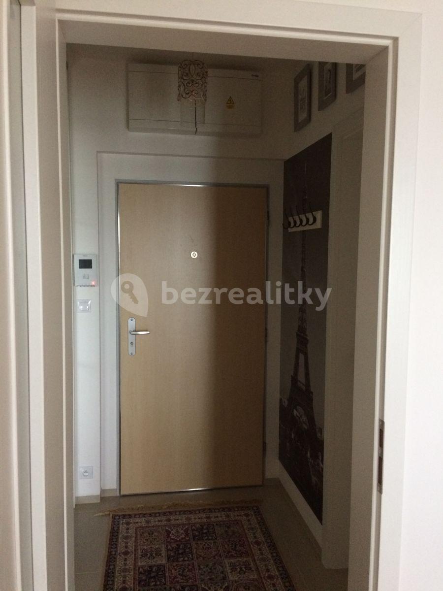 Studio flat to rent, 34 m², Plzeňská, Prague, Prague