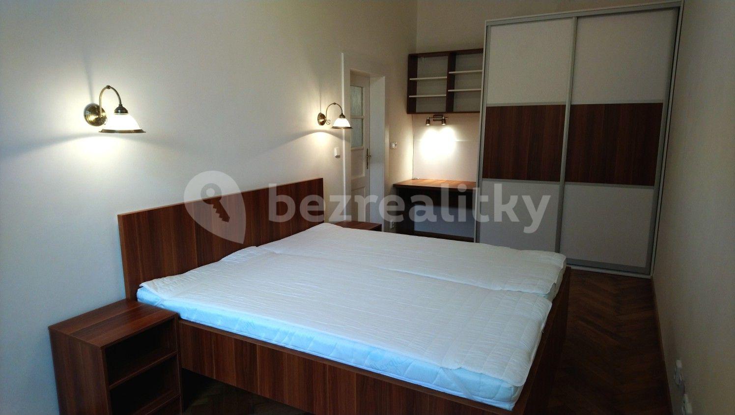 1 bedroom with open-plan kitchen flat to rent, 70 m², Štefánikova, Prague, Prague