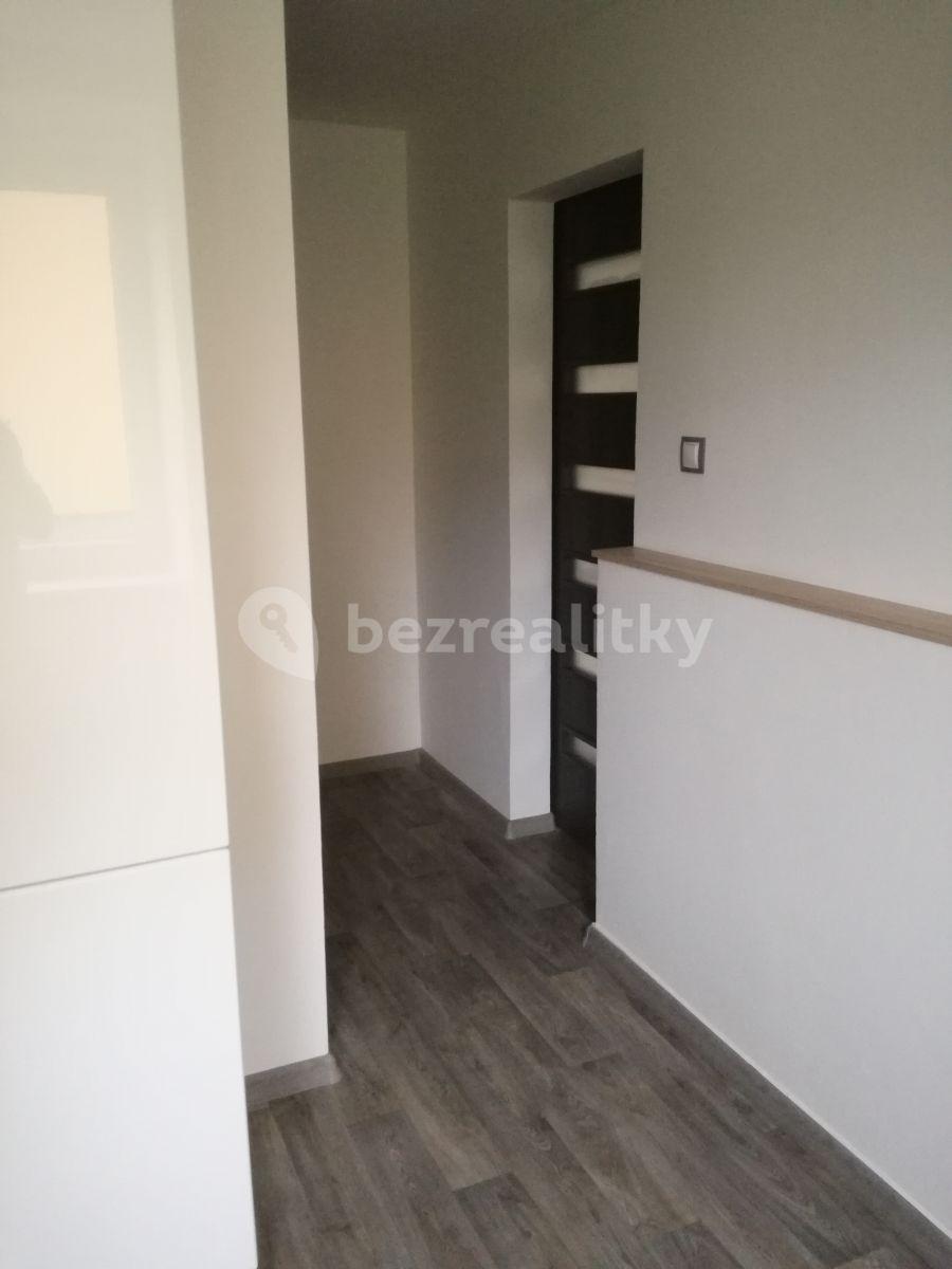 1 bedroom flat to rent, 28 m², Sklářská, Valašské Meziříčí, Zlínský Region