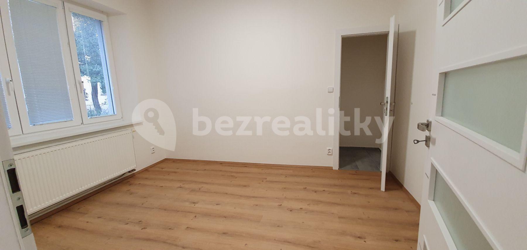 1 bedroom with open-plan kitchen flat to rent, 46 m², Uzavřená, Prague, Prague