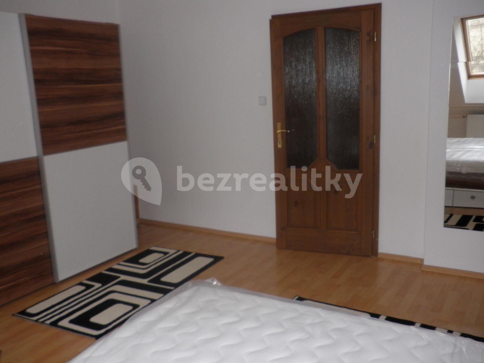 3 bedroom flat to rent, 125 m², Husova tř., České Budějovice, Jihočeský Region