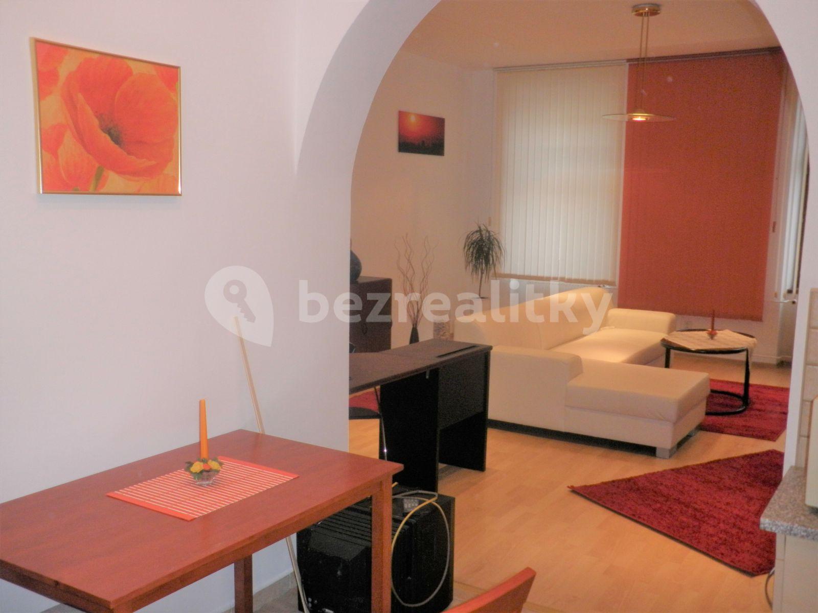 3 bedroom flat to rent, 125 m², Husova tř., České Budějovice, Jihočeský Region