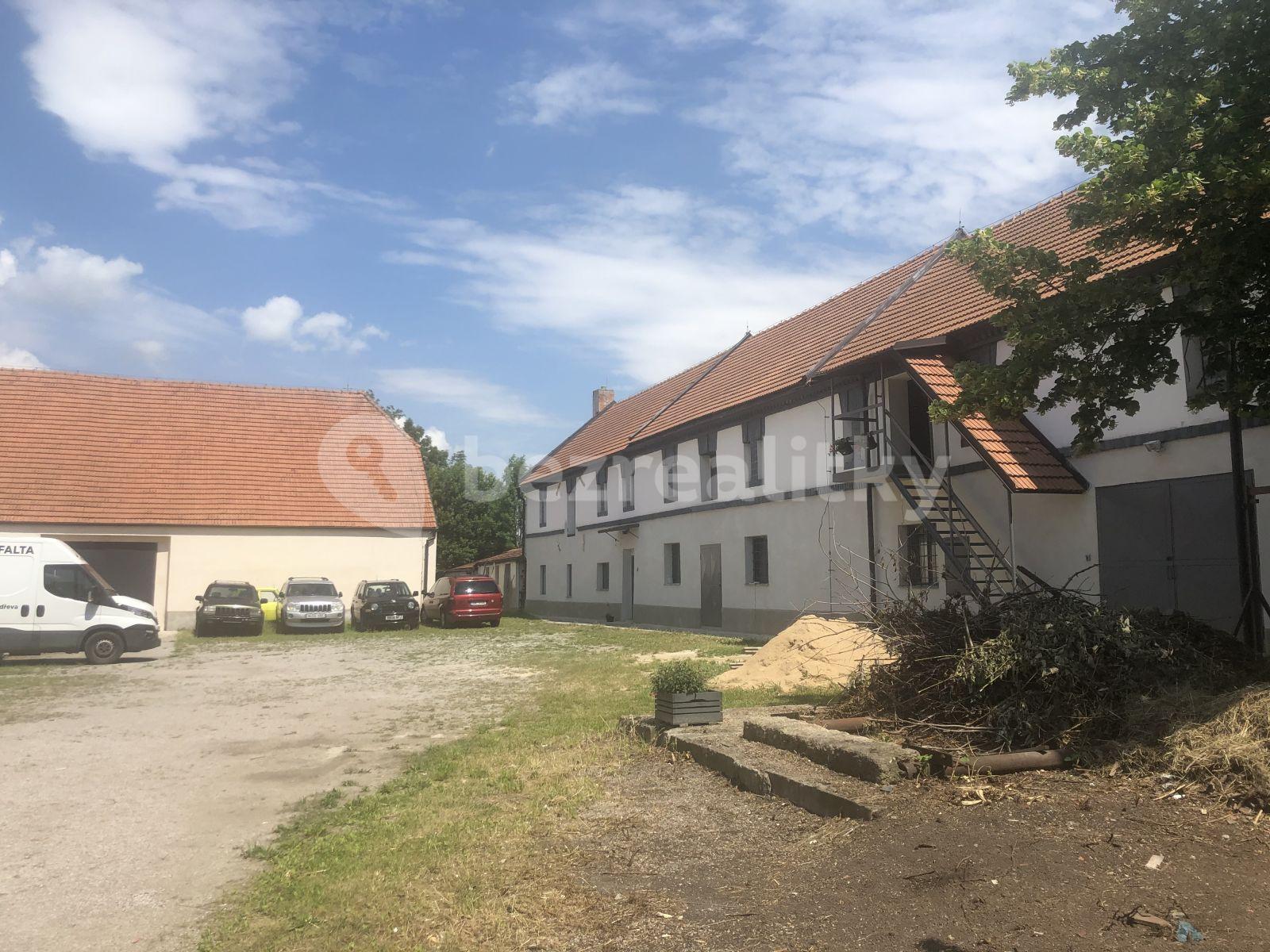 non-residential property to rent, 4,500 m², Havlíčkovo náměstí, Rudná, Středočeský Region