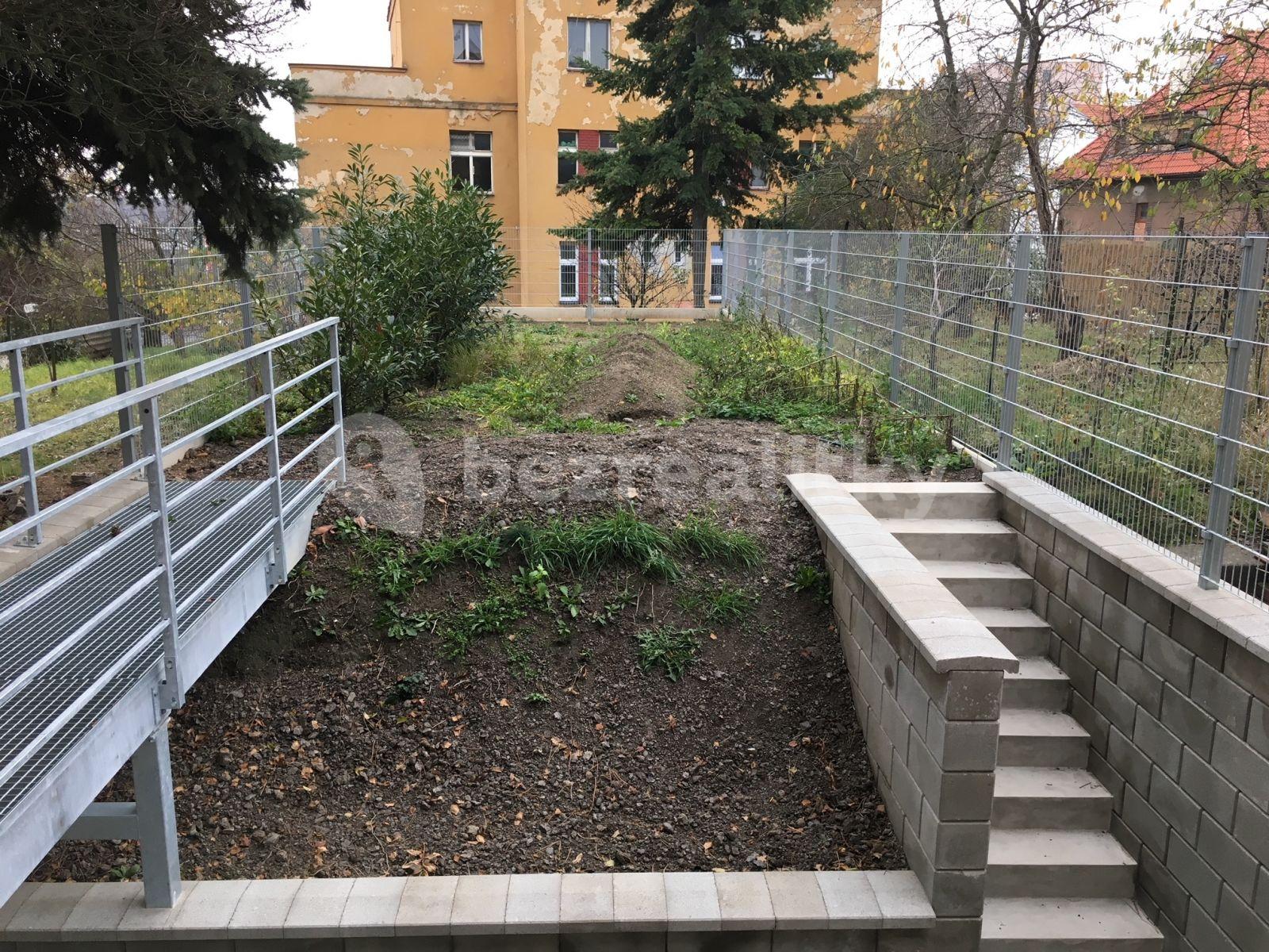 1 bedroom with open-plan kitchen flat to rent, 51 m², Na Balkáně, Prague, Prague