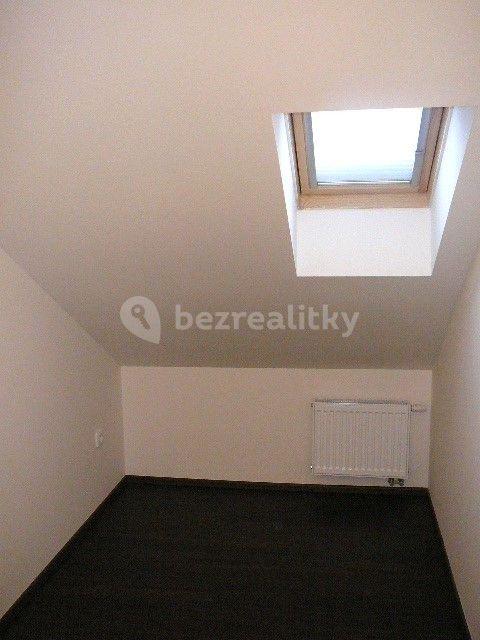 2 bedroom with open-plan kitchen flat to rent, 83 m², Jiránkova, Pardubice, Pardubický Region