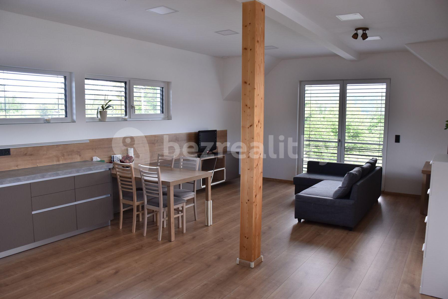 1 bedroom with open-plan kitchen flat to rent, 73 m², Josefa Houdka, Prague, Prague