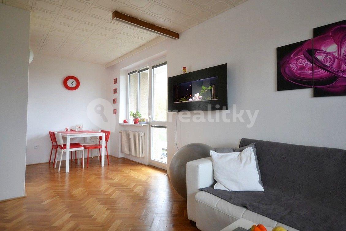 2 bedroom flat to rent, 64 m², Hillebrantova, Prague, Prague