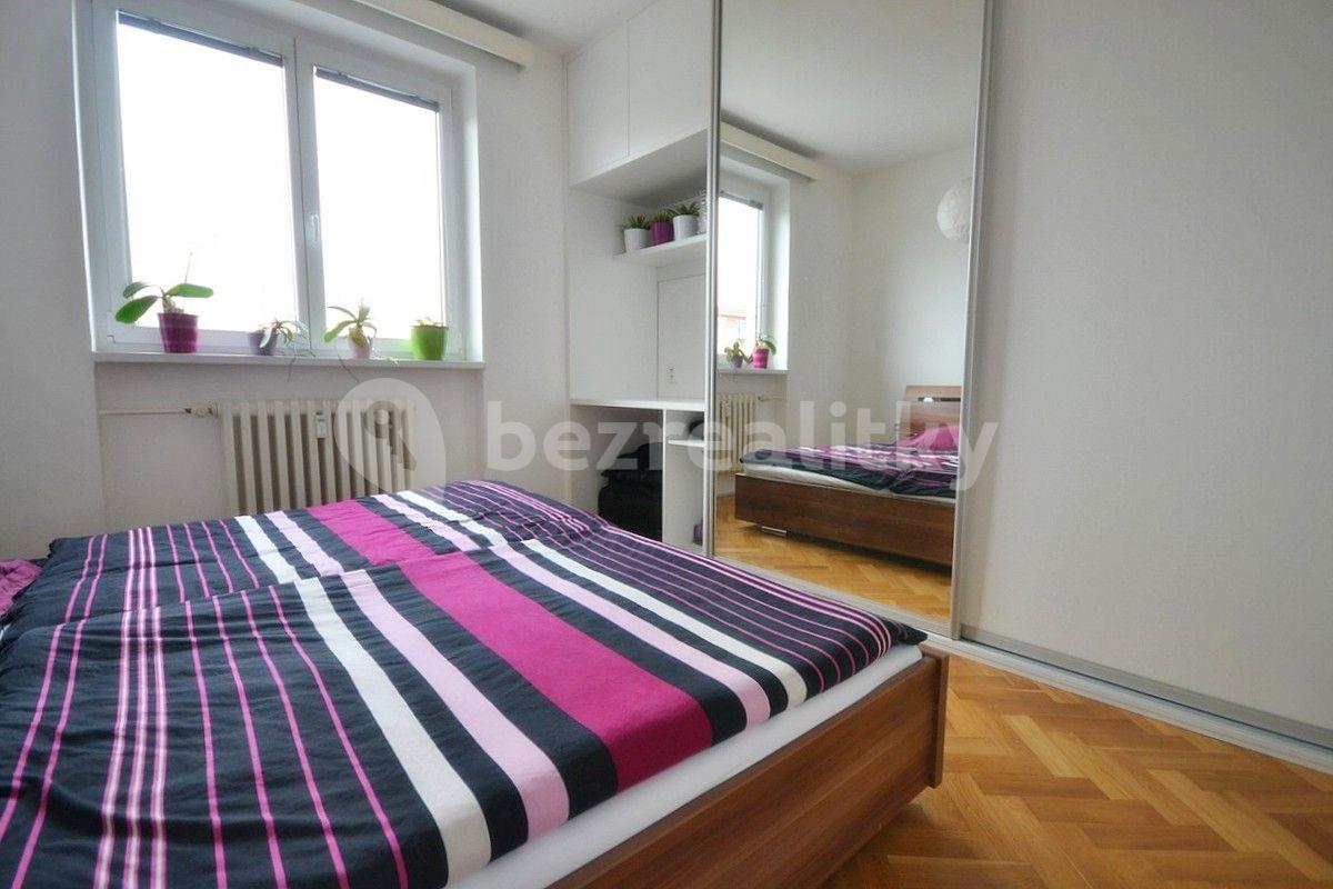 2 bedroom flat to rent, 64 m², Hillebrantova, Prague, Prague