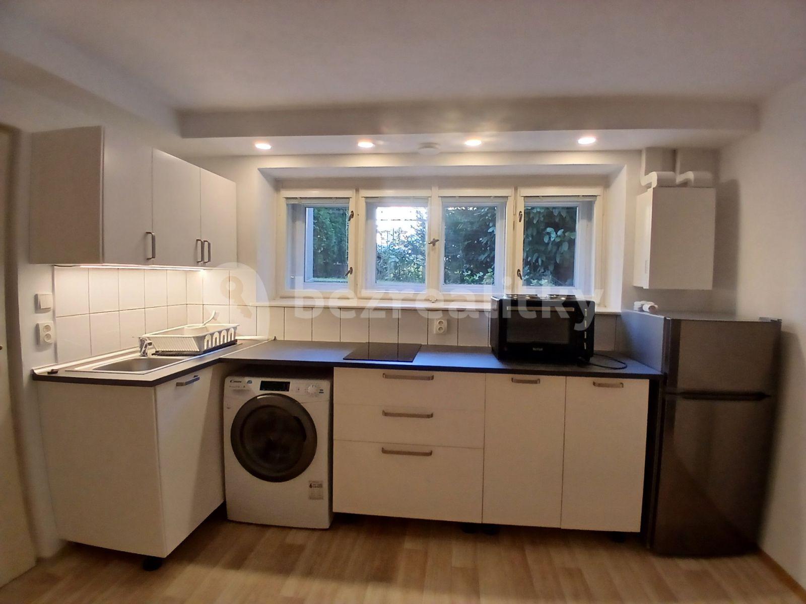 2 bedroom with open-plan kitchen flat to rent, 70 m², Čihákova, Poděbrady, Středočeský Region