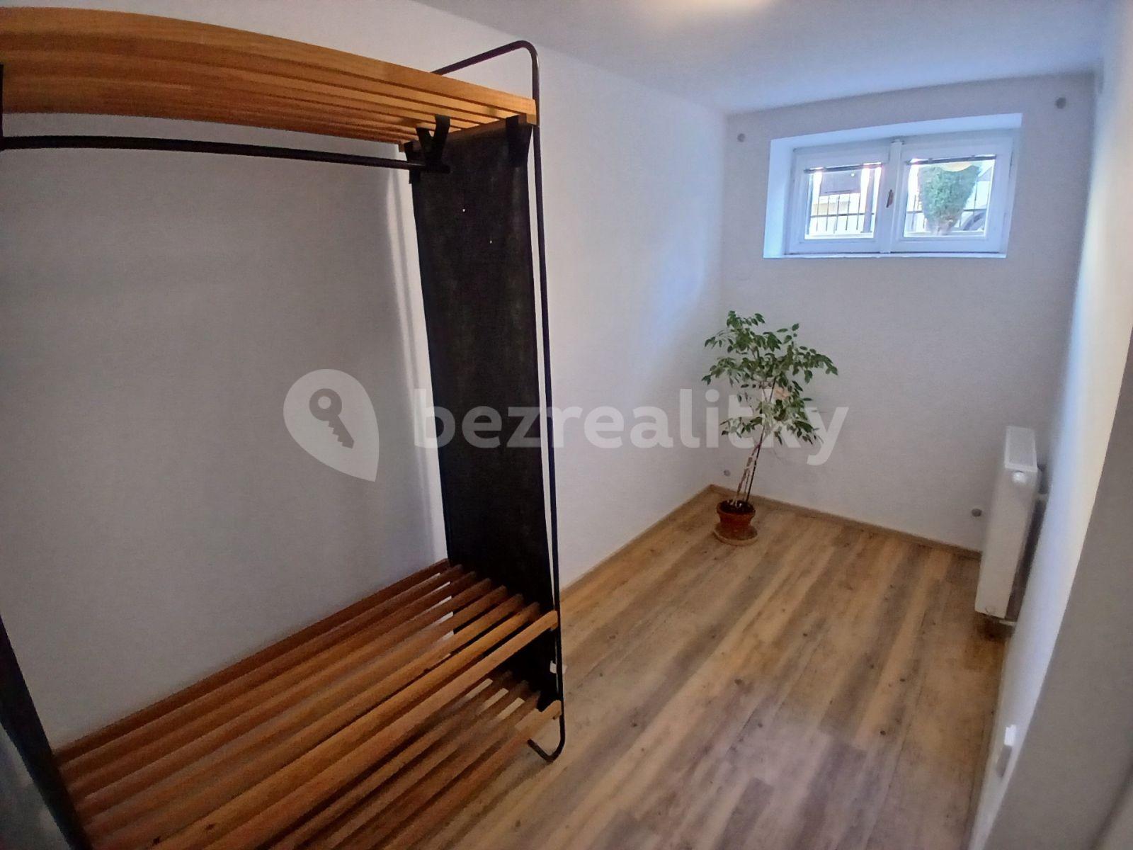 2 bedroom with open-plan kitchen flat to rent, 70 m², Čihákova, Poděbrady, Středočeský Region