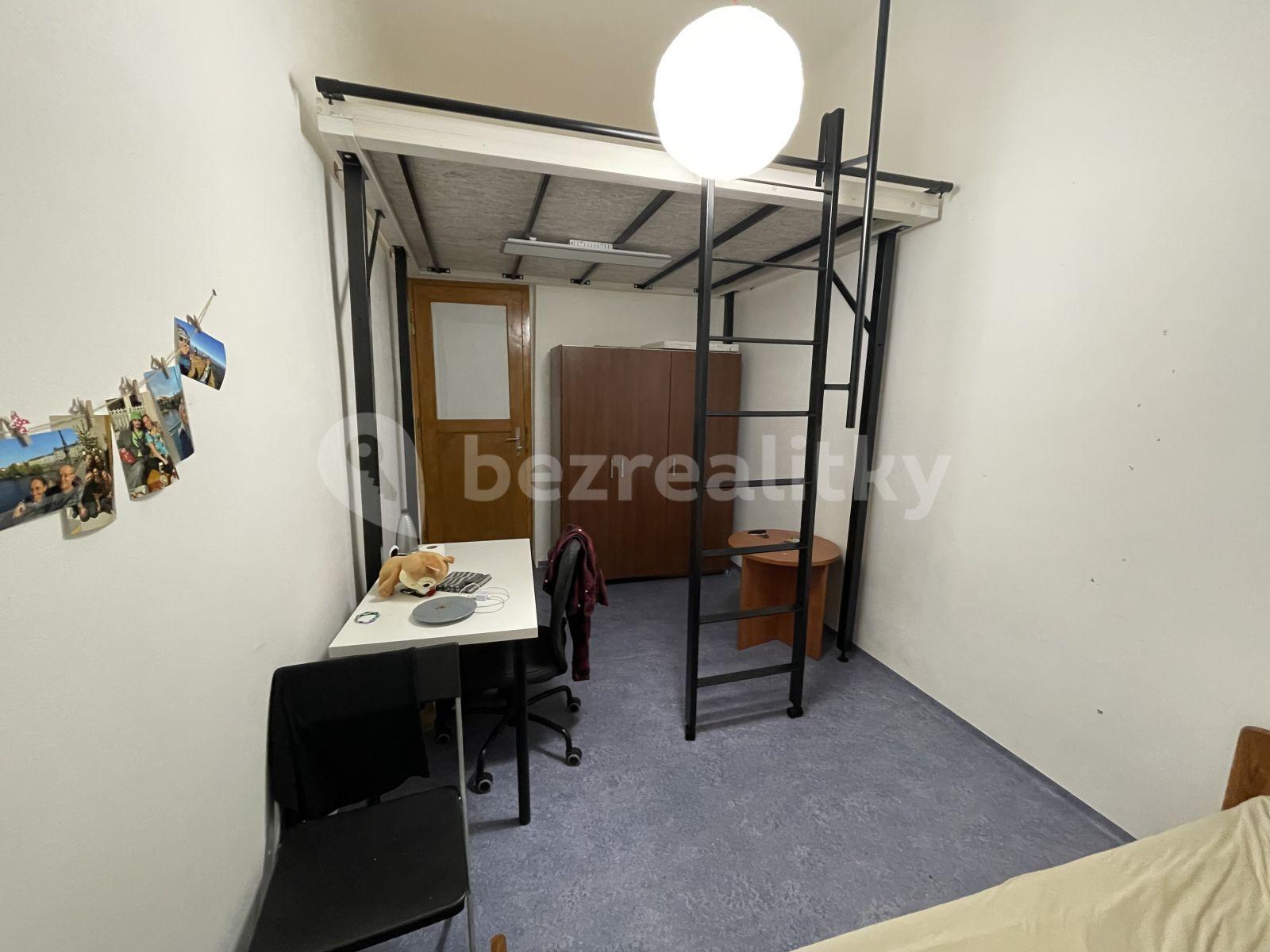 3 bedroom flat to rent, 83 m², Karlovo náměstí, Prague, Prague