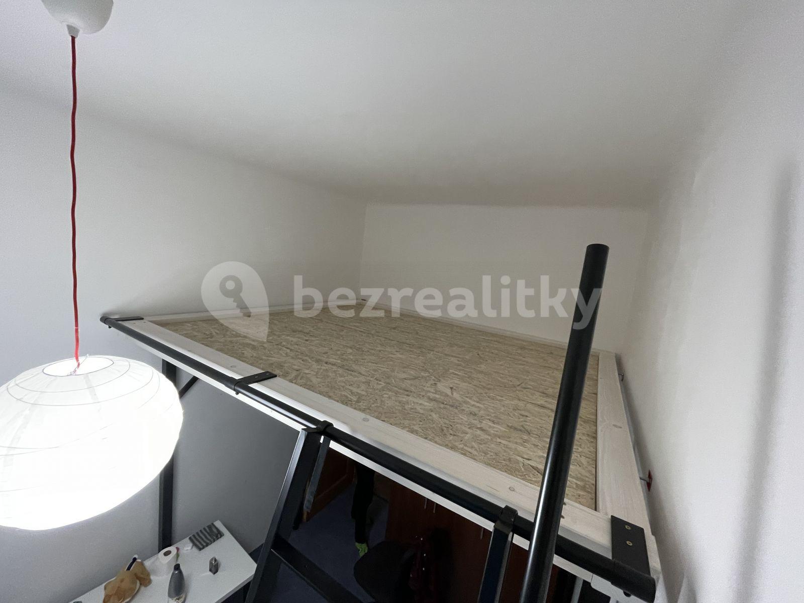 3 bedroom flat to rent, 83 m², Karlovo náměstí, Prague, Prague