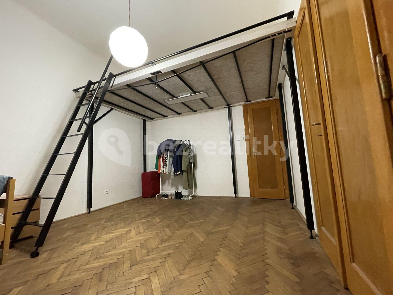 3 bedroom flat to rent, 83 m², Karlovo náměstí, Prague, Prague