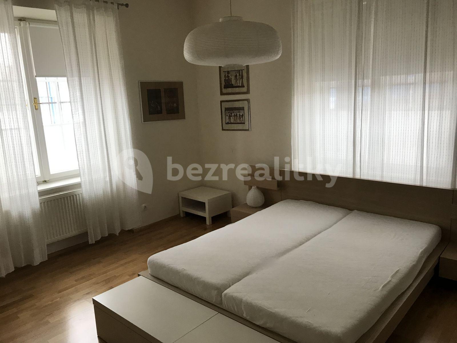 2 bedroom with open-plan kitchen flat to rent, 79 m², U Invalidovny, Prague, Prague