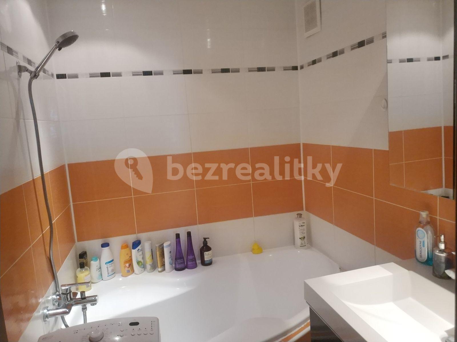 4 bedroom flat to rent, 84 m², Leoše Janáčka, Kladno, Středočeský Region