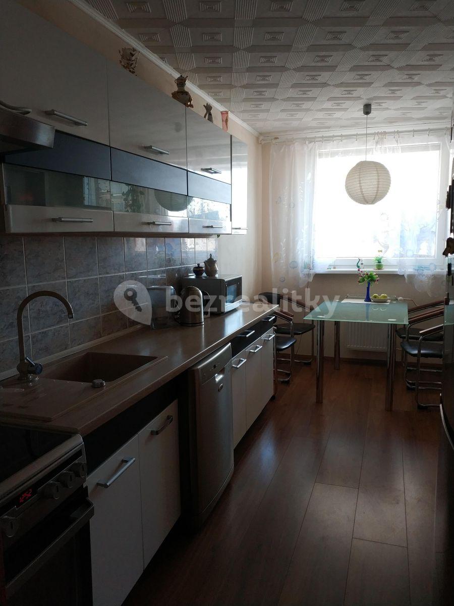 4 bedroom flat to rent, 84 m², Leoše Janáčka, Kladno, Středočeský Region