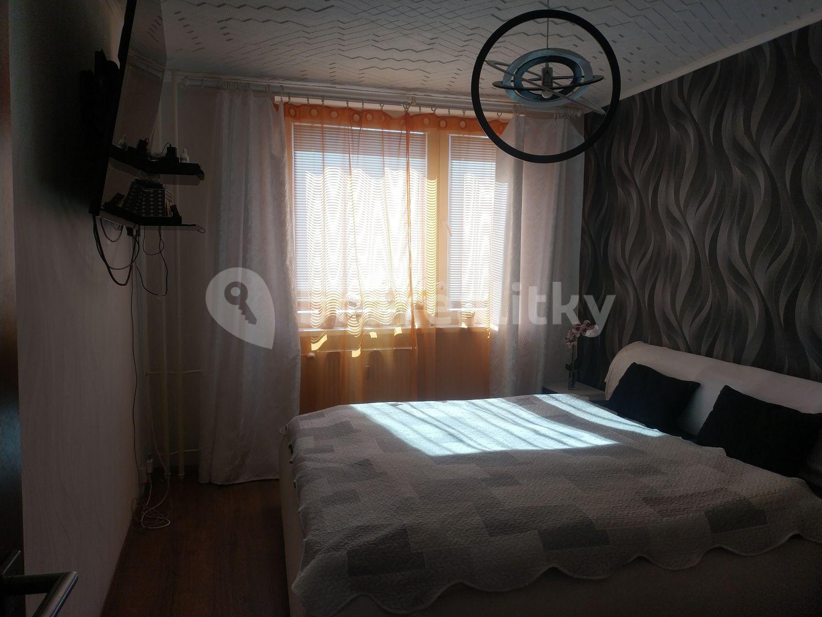 4 bedroom flat to rent, 84 m², Leoše Janáčka, Kladno, Středočeský Region