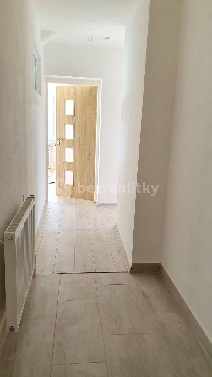 2 bedroom with open-plan kitchen flat to rent, 104 m², Spojovací, Benátky nad Jizerou, Středočeský Region