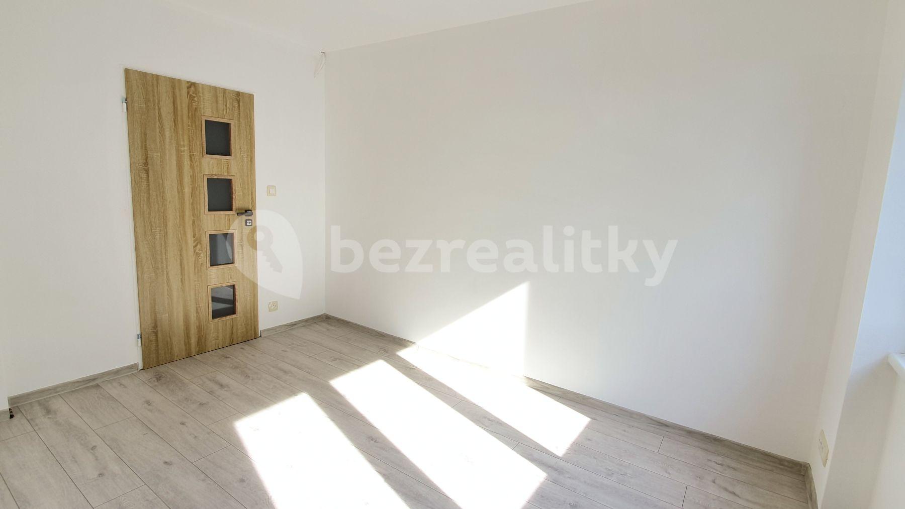 2 bedroom with open-plan kitchen flat to rent, 104 m², Spojovací, Benátky nad Jizerou, Středočeský Region