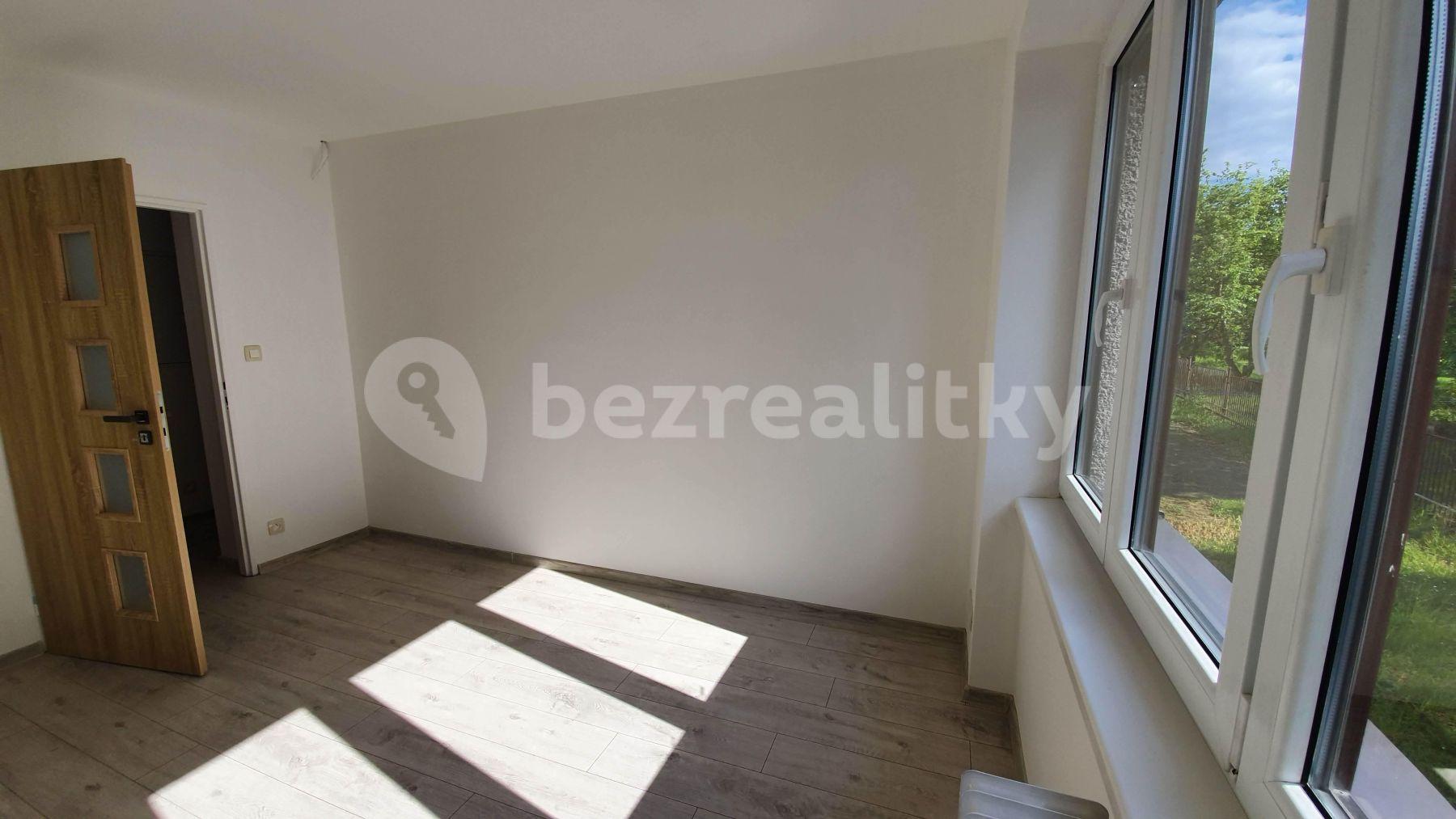 2 bedroom with open-plan kitchen flat to rent, 104 m², Spojovací, Benátky nad Jizerou, Středočeský Region