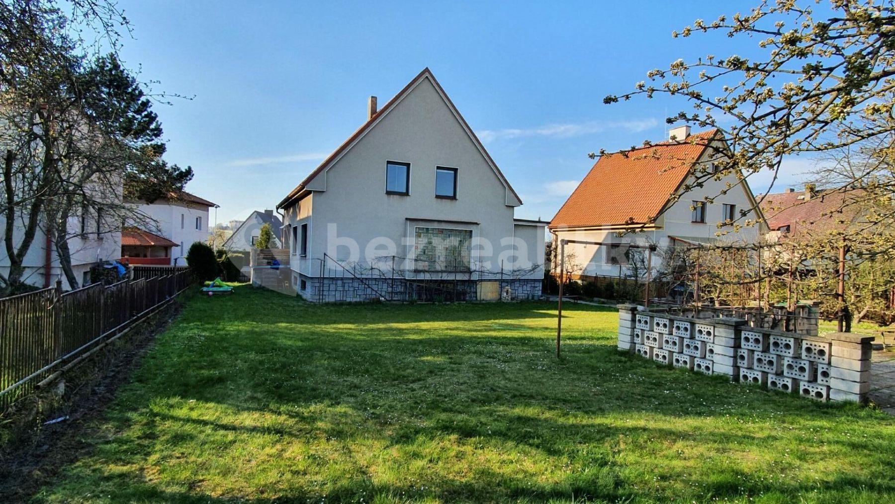 2 bedroom with open-plan kitchen flat to rent, 104 m², Spojovací, Benátky nad Jizerou, Středočeský Region