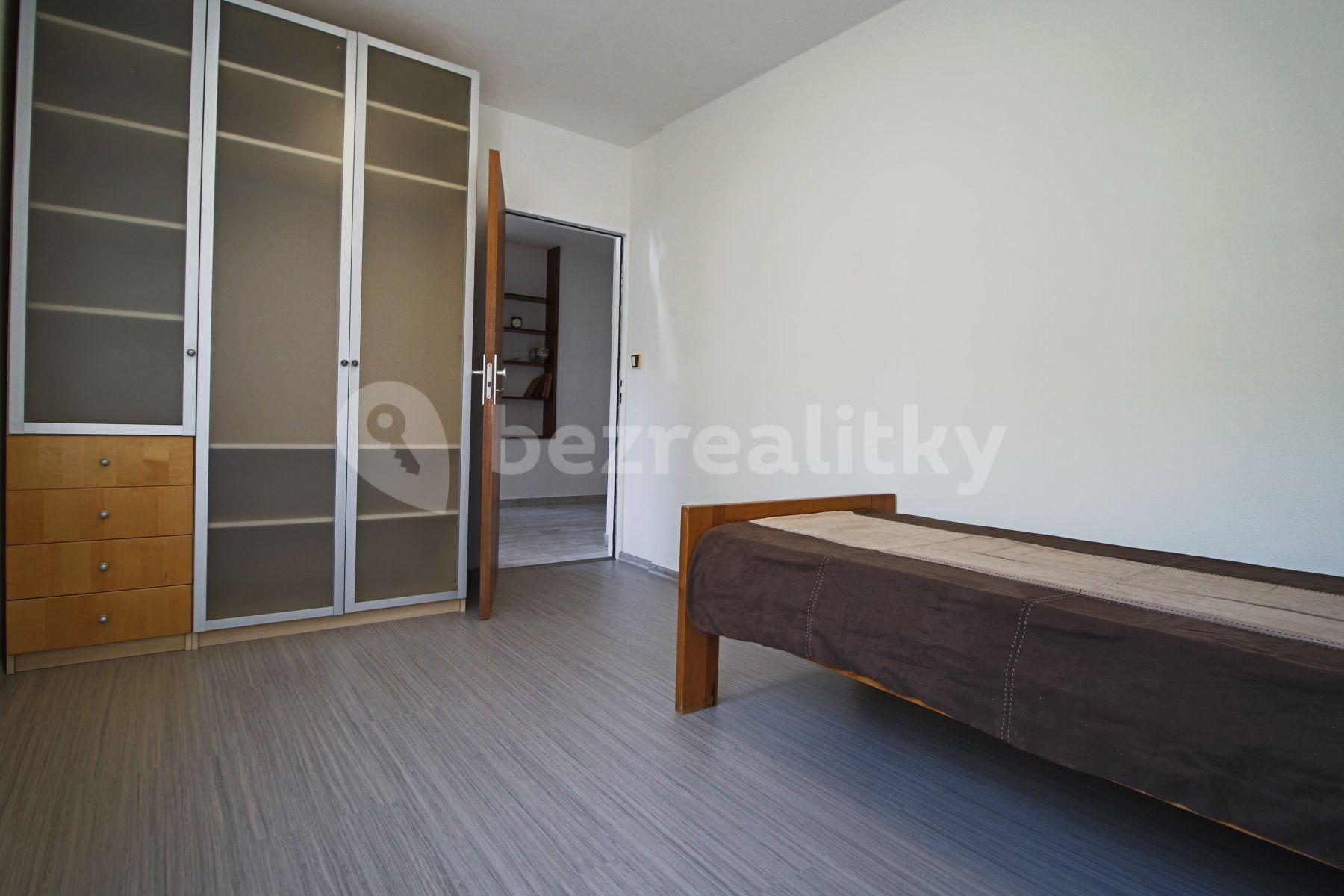 3 bedroom with open-plan kitchen flat to rent, 75 m², Nad Kuliškou, Prague, Prague