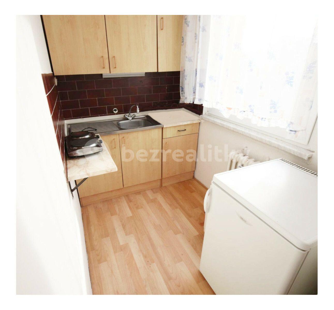 Studio flat to rent, 29 m², Tesaříkova, Prague, Prague