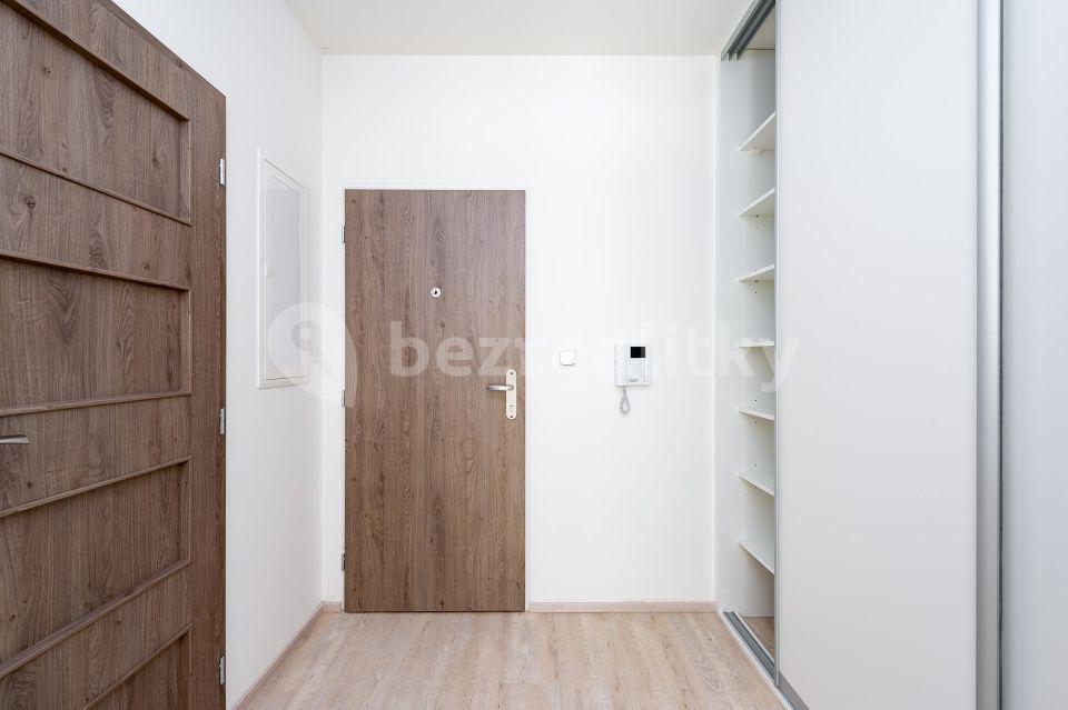 Studio flat to rent, 38 m², Kadečkové, Prague, Prague