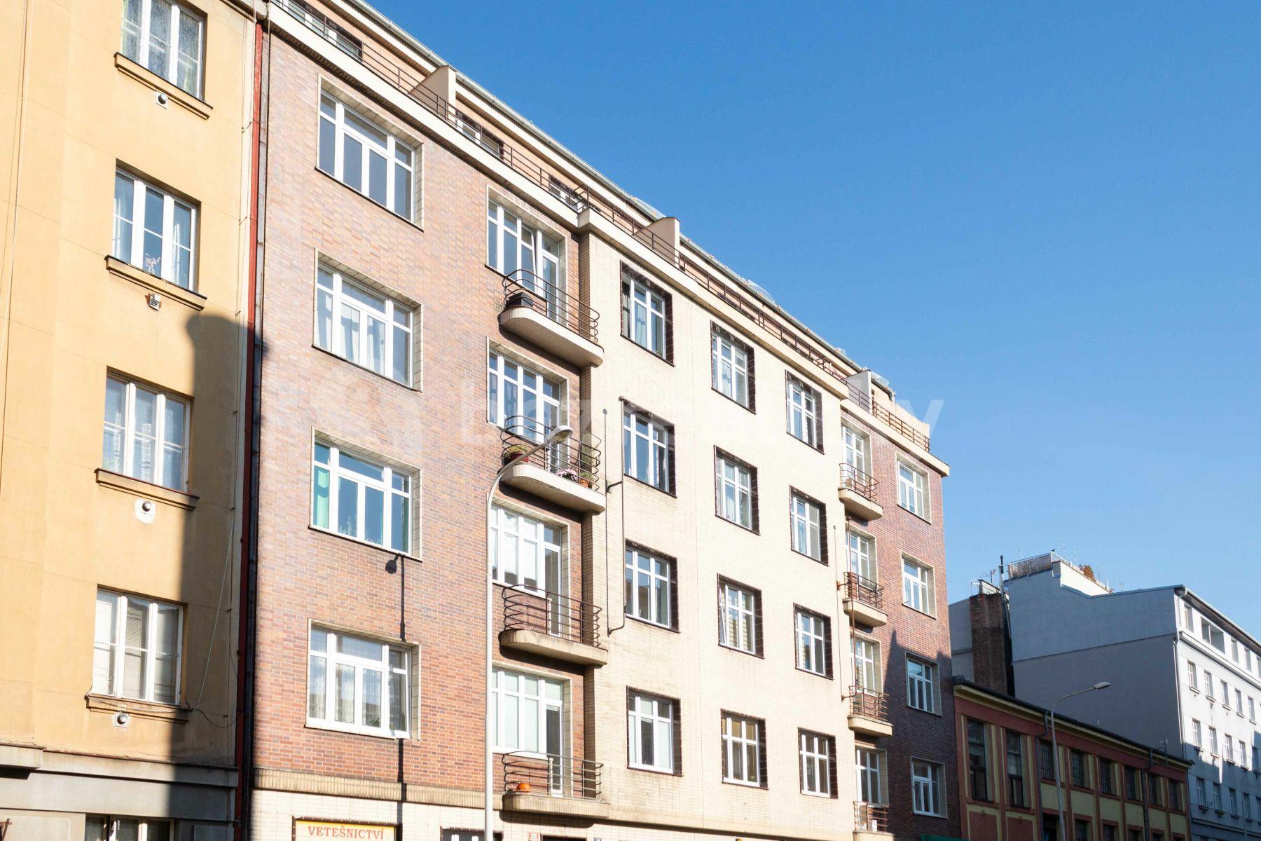 Studio flat to rent, 24 m², Přístavní, Prague, Prague